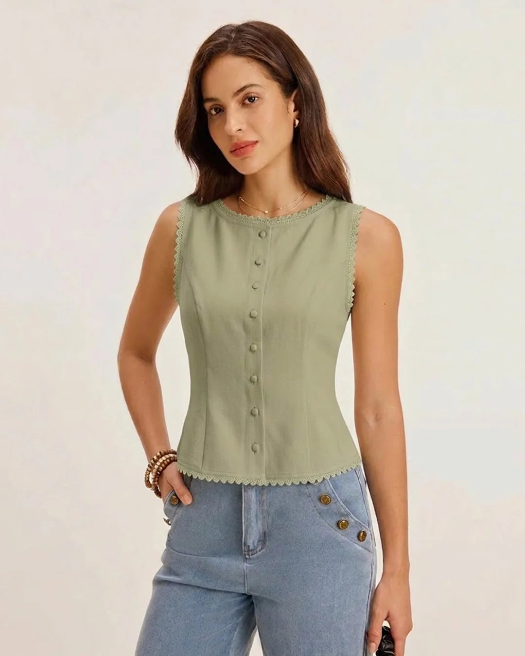 Sandra™ | Chaleco abotonado de cuello barco