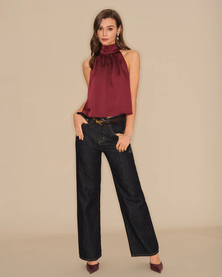 Patricia™ | Camiseta sin mangas de satén color rojo vino con lazo de tortuga